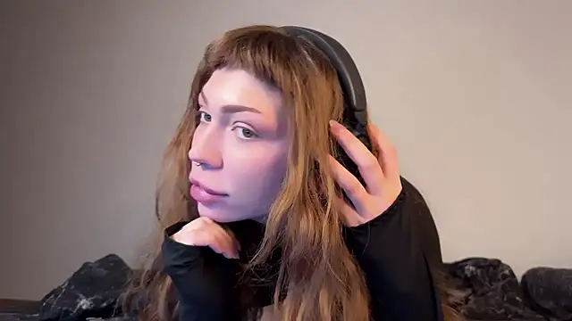 PaulaPratt online show from 12-24-24, 07:39