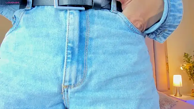 VICTORIA RASH online show from 03-19-26, 07:51