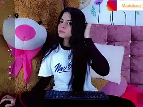 Snapshot of Madisson_Ivanova chatting on 12-02-24, 03:58 Madisson Ivanova online show from 12-02-24, 03:58