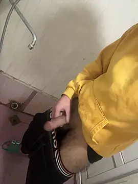 Snapshot of djtimka chatting on 03-04-26, 03:29 djtimka online show from 03-04-26, 03:29