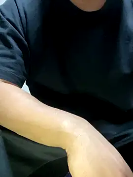 Snapshot of sakuto07 chatting on 11-02-25, 01:57 sakuto07 online show from 11-02-25, 01:57