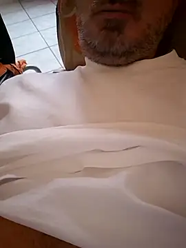 1talianBeutifulCock online show from 04-28-26, 12:21