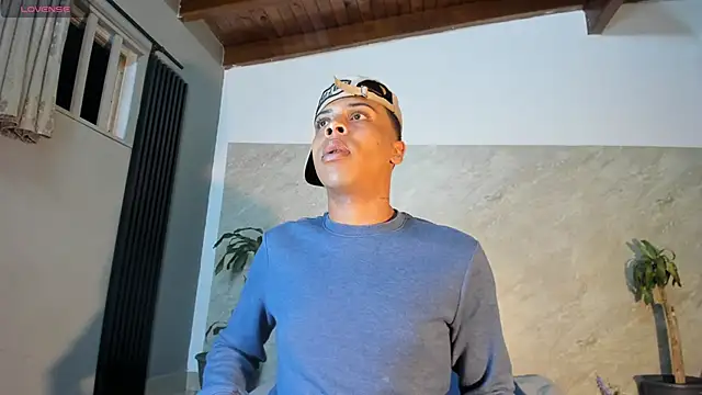 Snapshot of ada-brooke chatting on 02-13-25, 04:11 ada-brooke online show from 02-13-25, 04:11