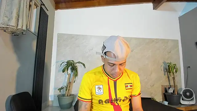 Snapshot of ada-brooke chatting on 02-18-25, 03:42 ada-brooke online show from 02-18-25, 03:42