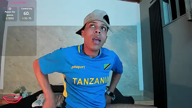 Snapshot of ada-brooke chatting on 03-09-25, 03:32 ada-brooke online show from 03-09-25, 03:32