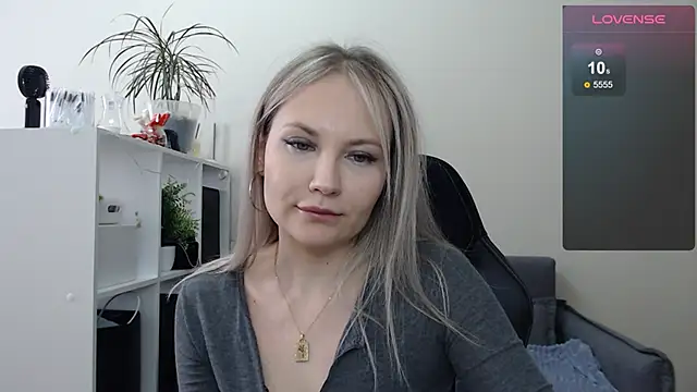 Sunny bunny6 online show from 03-03-25, 06:15