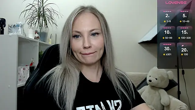 Sunny bunny6 online show from 11-29-25, 02:53