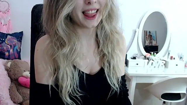  sweettreat online show from 03-14-25, 02:10