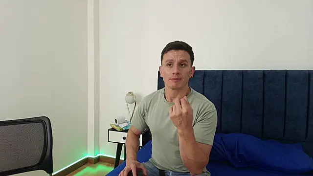 Andrewfalcon online show from 03-19-25, 07:27