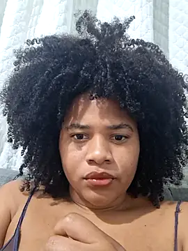 Snapshot of DANIELA_MICHEL chatting on 01-28-25, 03:47 DANIELA MICHEL online show from 01-28-25, 03:47