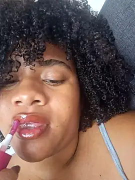 Snapshot of DANIELA_MICHEL chatting on 02-19-25, 07:38 DANIELA MICHEL online show from 02-19-25, 07:38