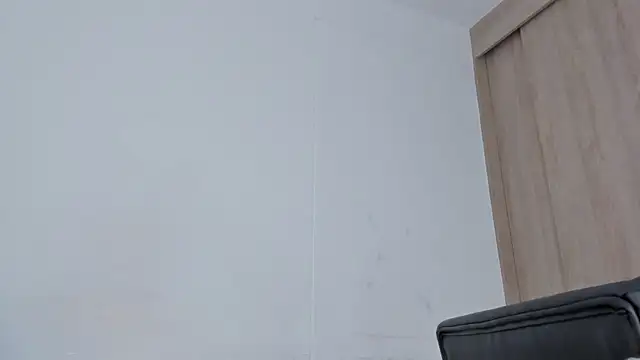 Snapshot of sarah_pierce chatting on 12-17-24, 04:53 sarah pierce online show from 12-17-24, 04:53