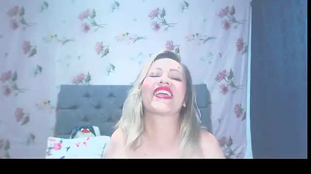 Paris Squirt  online show from 09-27-25, 08:58