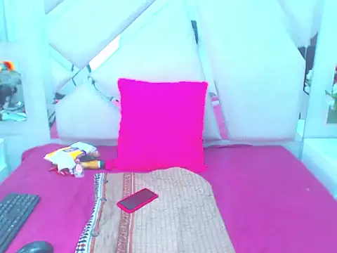 Paris Squirt  online show from 01-31-26, 08:51