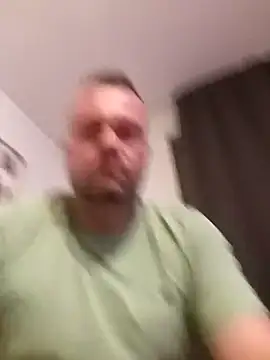 Snapshot of mikaaaaase chatting on 10-04-25, 12:52 mikaaaaase online show from 10-04-25, 12:52