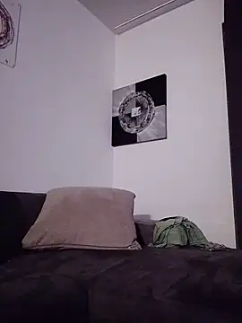 Snapshot of mikaaaaase chatting on 02-18-26, 10:17 mikaaaaase online show from 02-18-26, 10:17