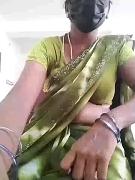 Snapshot of Preethytamilsexy chatting on 01-20-25, 12:07 Preethytamilsexy online show from 01-20-25, 12:07