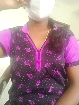 Snapshot of Preethytamilsexy chatting on 03-12-25, 09:44 Preethytamilsexy online show from 03-12-25, 09:44