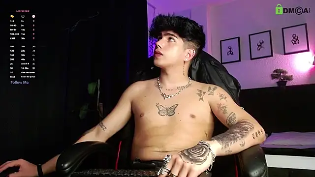 LyleBennett  online show from 04-10-26, 11:42