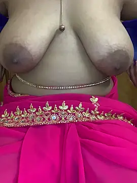 Snapshot of Doodhwaali chatting on 01-29-25, 08:25 Doodhwaali online show from 01-29-25, 08:25