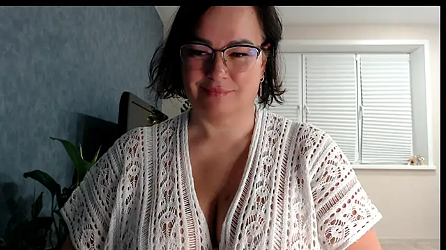 Nora Star online show from 01-09-26, 05:48