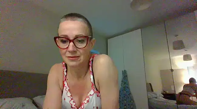 ELEGANT-ARIA36 online show from 02-11-25, 08:48