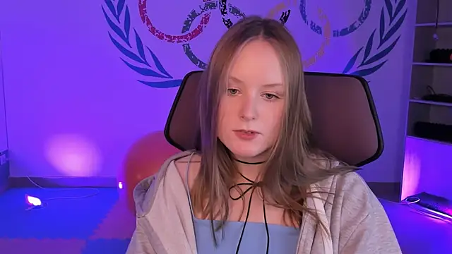 Snapshot of VivienLeeigh chatting on 12-09-24, 07:07 VivienLeeigh online show from 12-09-24, 07:07