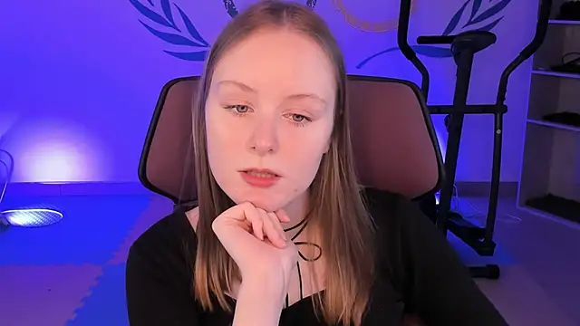 Snapshot of VivienLeeigh chatting on 12-14-24, 01:05 VivienLeeigh online show from 12-14-24, 01:05