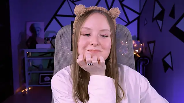 Snapshot of VivienLeeigh chatting on 02-13-25, 01:15 VivienLeeigh online show from 02-13-25, 01:15