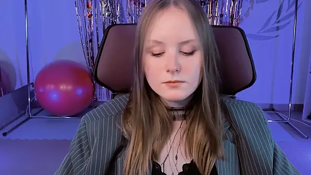 Snapshot of VivienLeeigh chatting on 02-16-25, 03:16 VivienLeeigh online show from 02-16-25, 03:16