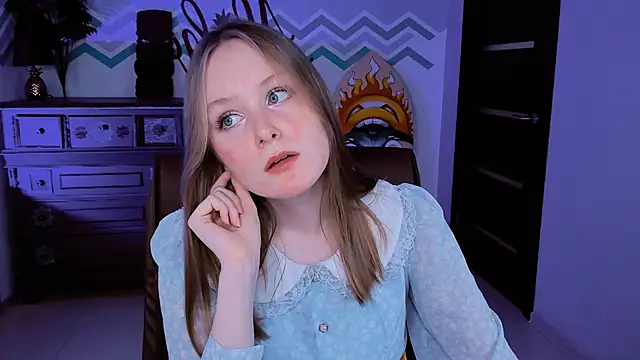 Snapshot of VivienLeeigh chatting on 03-13-25, 05:07 VivienLeeigh online show from 03-13-25, 05:07