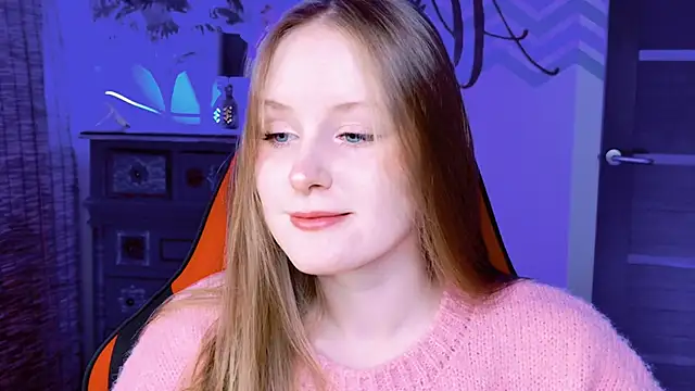 Snapshot of VivienLeeigh chatting on 10-06-25, 01:30 VivienLeeigh online show from 10-06-25, 01:30