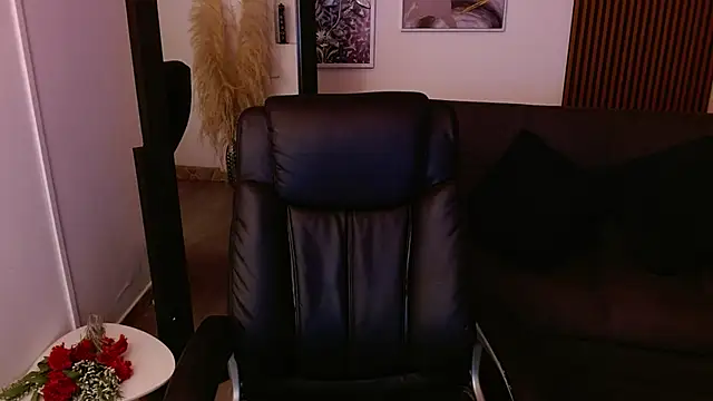Snapshot of crimson_tati_ chatting on 03-02-25, 04:07 crimson tati  online show from 03-02-25, 04:07