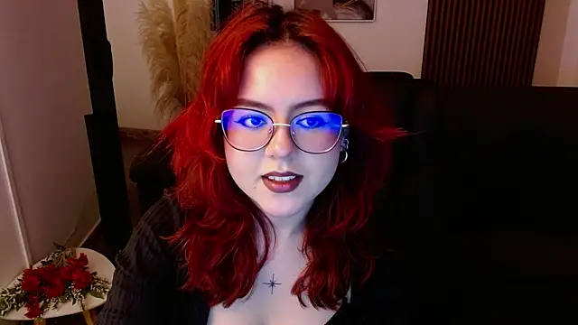 Snapshot of crimson_tati_ chatting on 03-05-25, 05:07 crimson tati  online show from 03-05-25, 05:07