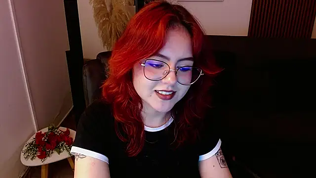 Snapshot of crimson_tati_ chatting on 03-07-25, 10:13 crimson tati  online show from 03-07-25, 10:13