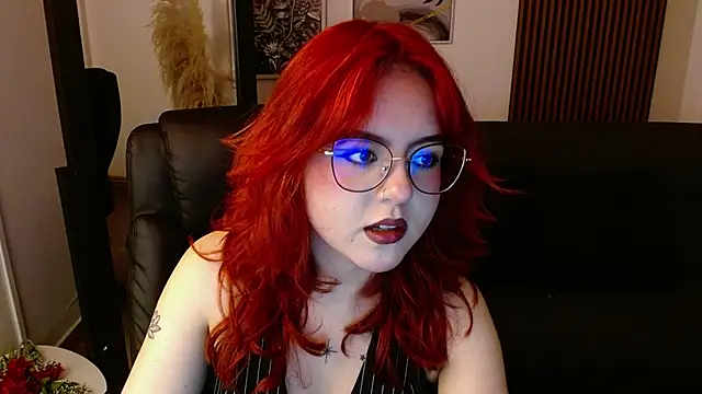 Snapshot of crimson_tati_ chatting on 03-14-25, 04:32 crimson tati  online show from 03-14-25, 04:32