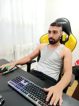 Snapshot of SertSikici022 chatting on 12-03-24, 02:16 SertSikici022 online show from 12-03-24, 02:16