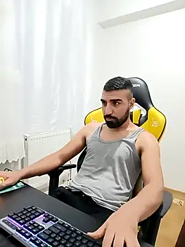 Snapshot of SertSikici022 chatting on 12-06-24, 11:25 SertSikici022 online show from 12-06-24, 11:25