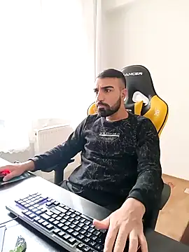 Snapshot of SertSikici022 chatting on 12-07-24, 10:23 SertSikici022 online show from 12-07-24, 10:23