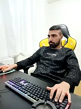 Snapshot of SertSikici022 chatting on 12-07-24, 09:44 SertSikici022 online show from 12-07-24, 09:44