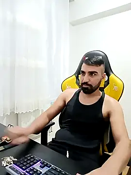 Snapshot of SertSikici022 chatting on 12-17-24, 05:58 SertSikici022 online show from 12-17-24, 05:58