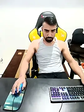 Snapshot of SertSikici022 chatting on 12-19-24, 02:13 SertSikici022 online show from 12-19-24, 02:13