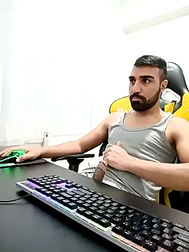 Snapshot of SertSikici022 chatting on 12-30-24, 07:21 SertSikici022 online show from 12-30-24, 07:21