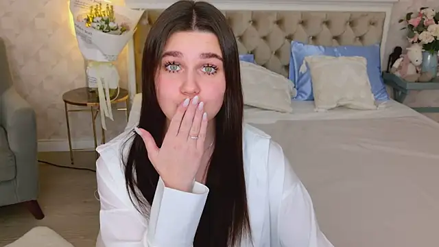 RihannaRose online show from 01-22-25, 04:02