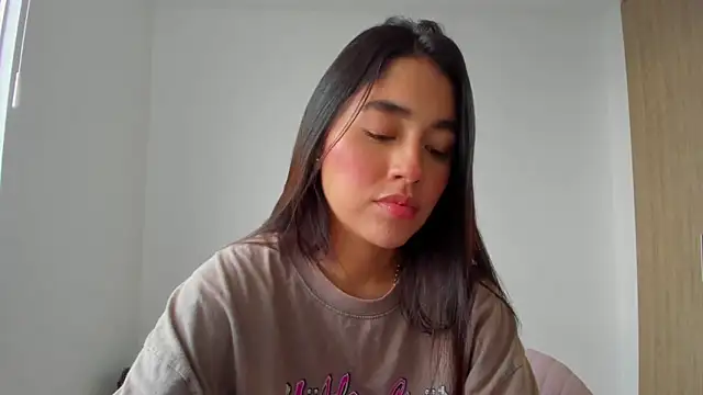 AriaMontgomery online show from 12-01-25, 08:47