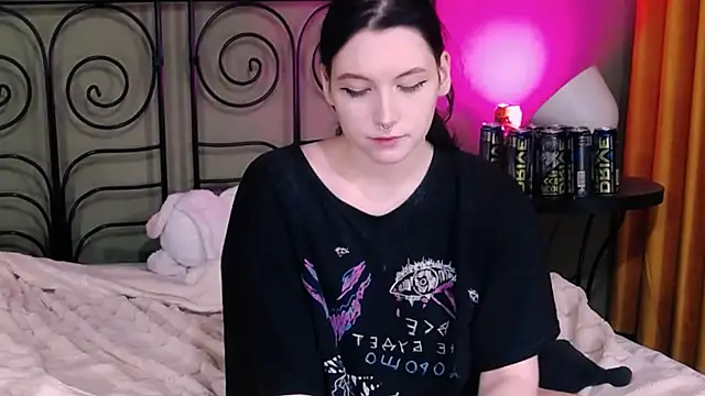 Snapshot of BlackyTea chatting on 03-17-25, 03:14 BlackyTea online show from 03-17-25, 03:14