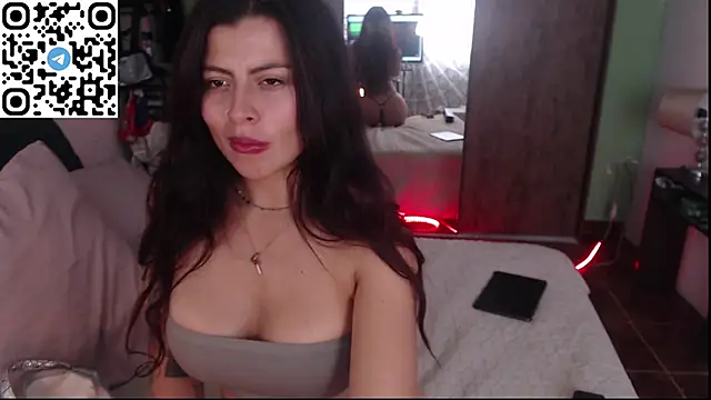 Angie nova online show from 09-15-25, 03:34