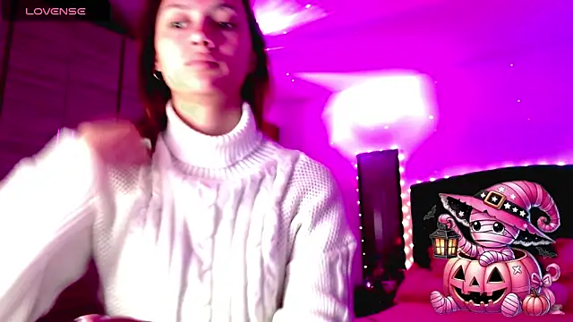 holy juli online show from 10-26-25, 03:34