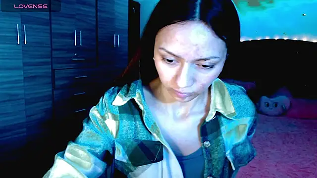 holy juli online show from 12-14-25, 03:56