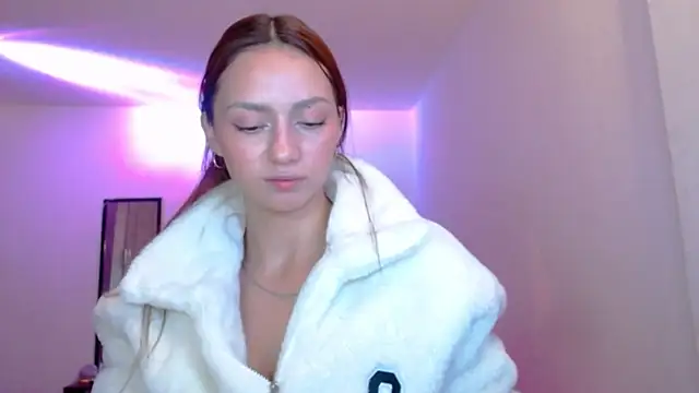 holy juli online show from 04-25-26, 02:58